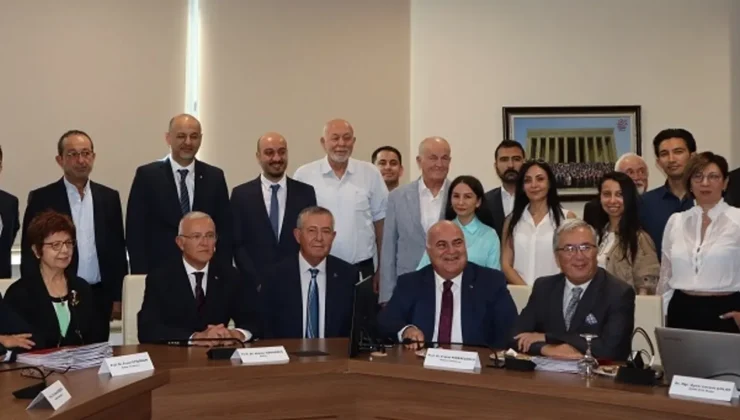 Sanayiye Gri Yakalı Güç Geliyor