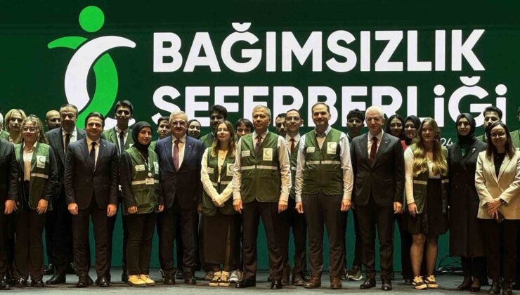 YEŞİLAY, BAĞIMSIZLIK SEFERBERLİĞİ’NDE GÖREV ALACAK EĞİTİMCİLERİ YETİŞTİRİYOR