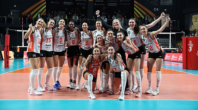 Eczacıbaşı Dynavit, ilk yarıyı galibiyetle tamamladı