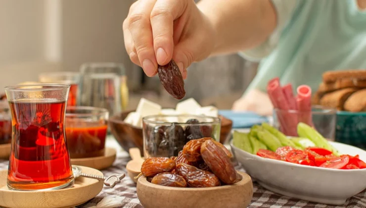 Ramazan’da Kan Şekeri Dengesini Korumak İçin Beslenme Tavsiyeleri